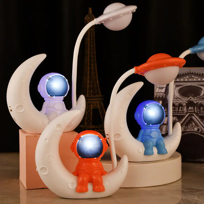 Decorative astronaut lamps