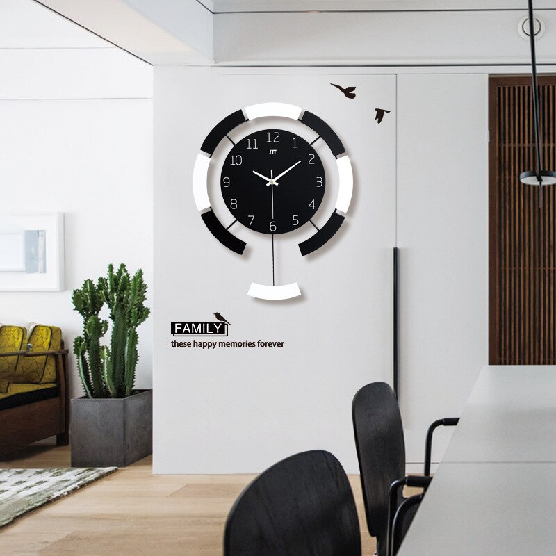 Minimalist Creative Wooden Wall Clock - Quartz Decor