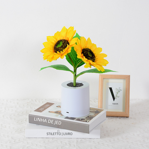 elegant-flower-desk-home-decor